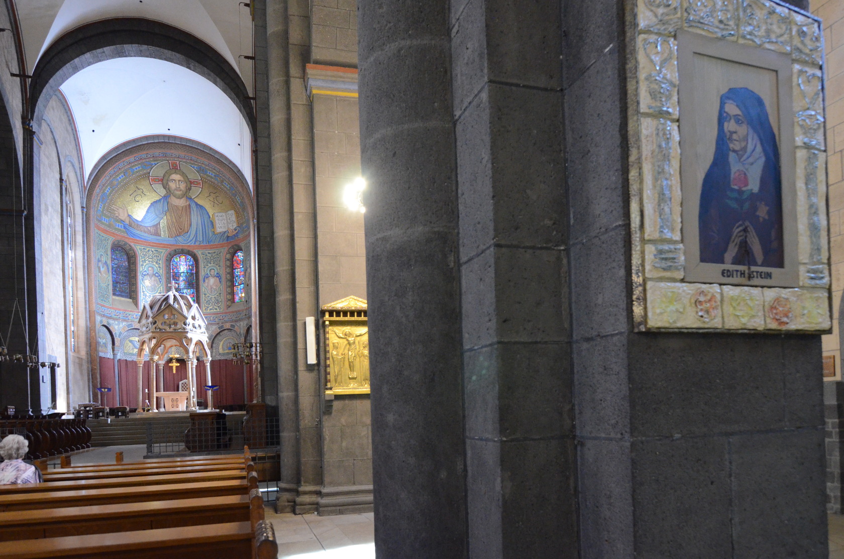 In der Klosterkirche Maria Laach