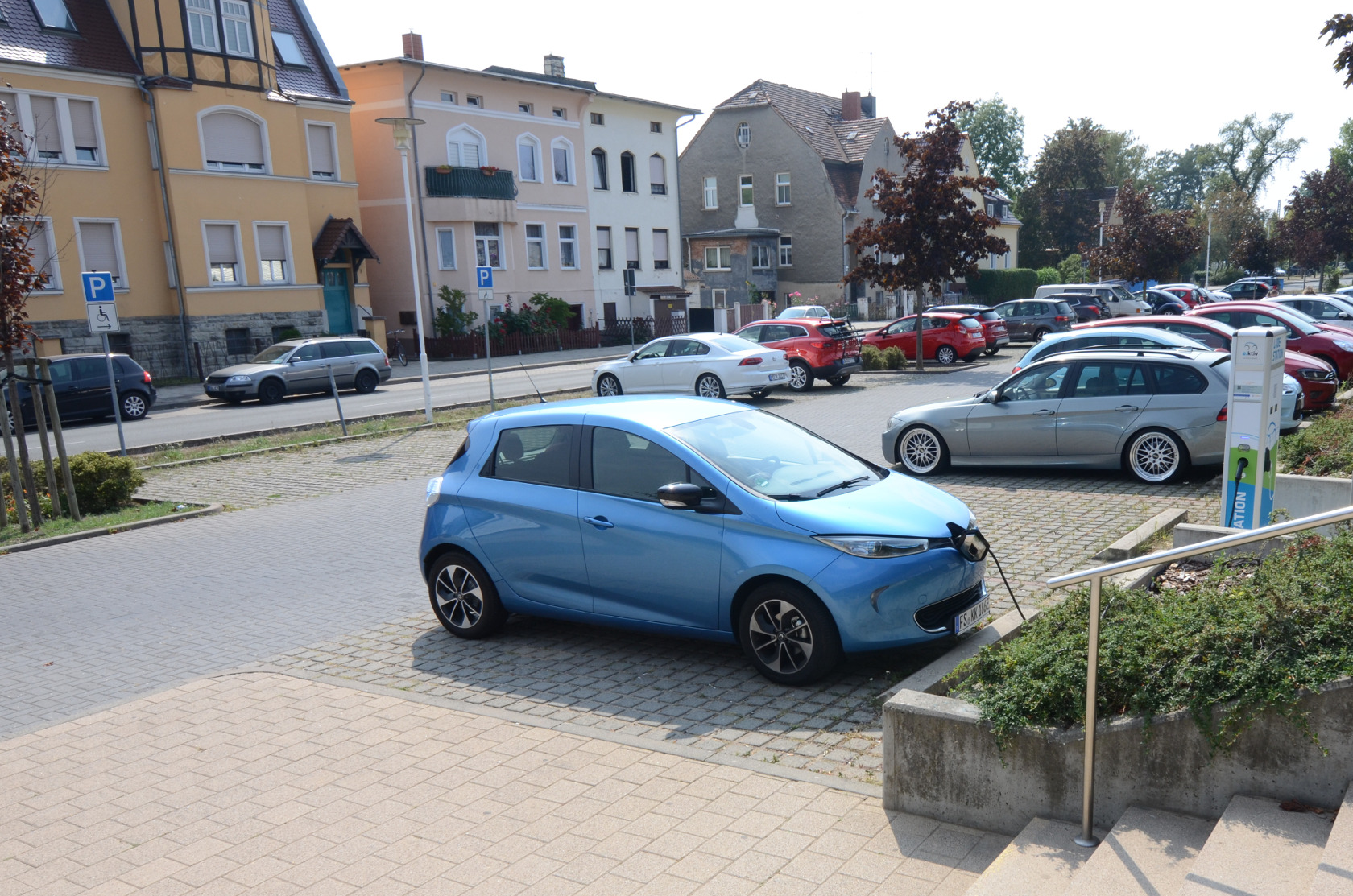 Zoe saugt kostenlos Energie