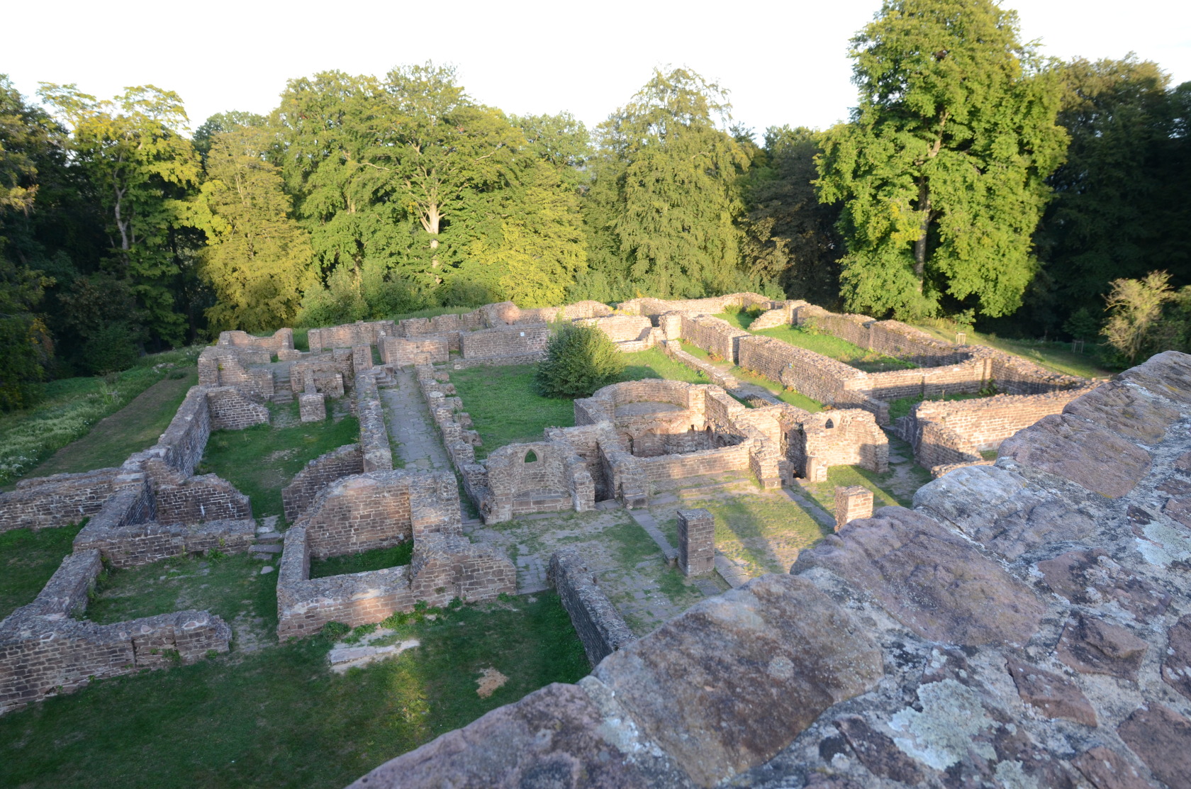 Klosterruinen auf der Thingstätte